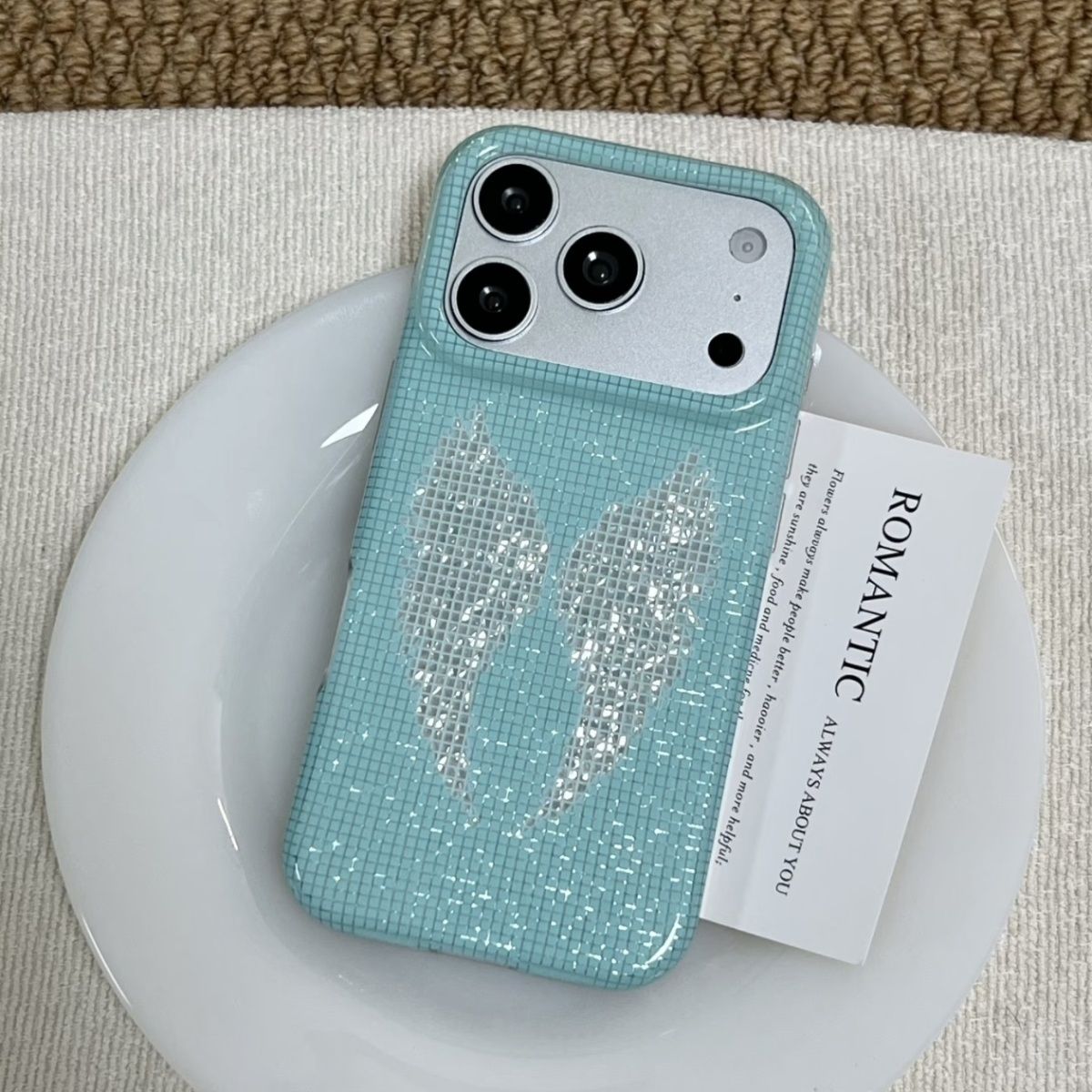 غطاء هاتف كوري بلون النعناع مع - مراجعة Y2K Phone Accessories وسعره